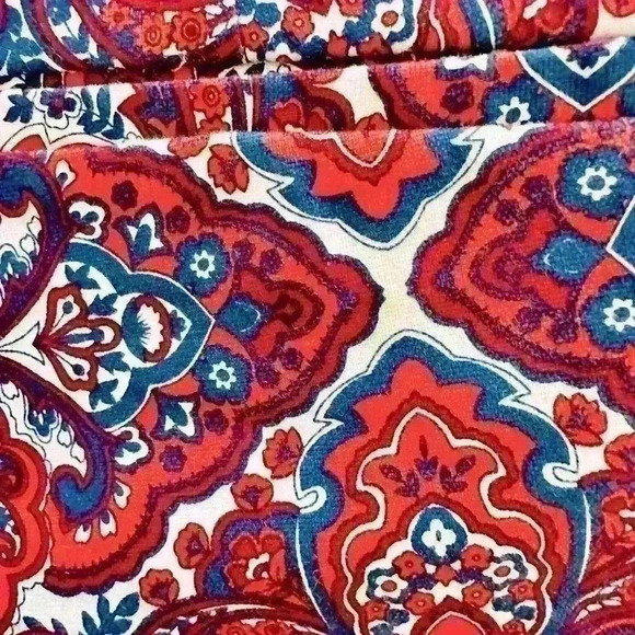 Kenar shorts, size 12, coral, red, blue, white. - Picture 6 of 9